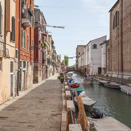 Ca'Biennale 2-3